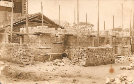 Construcción del templo de Nuestra Señora del Rosario de Luque